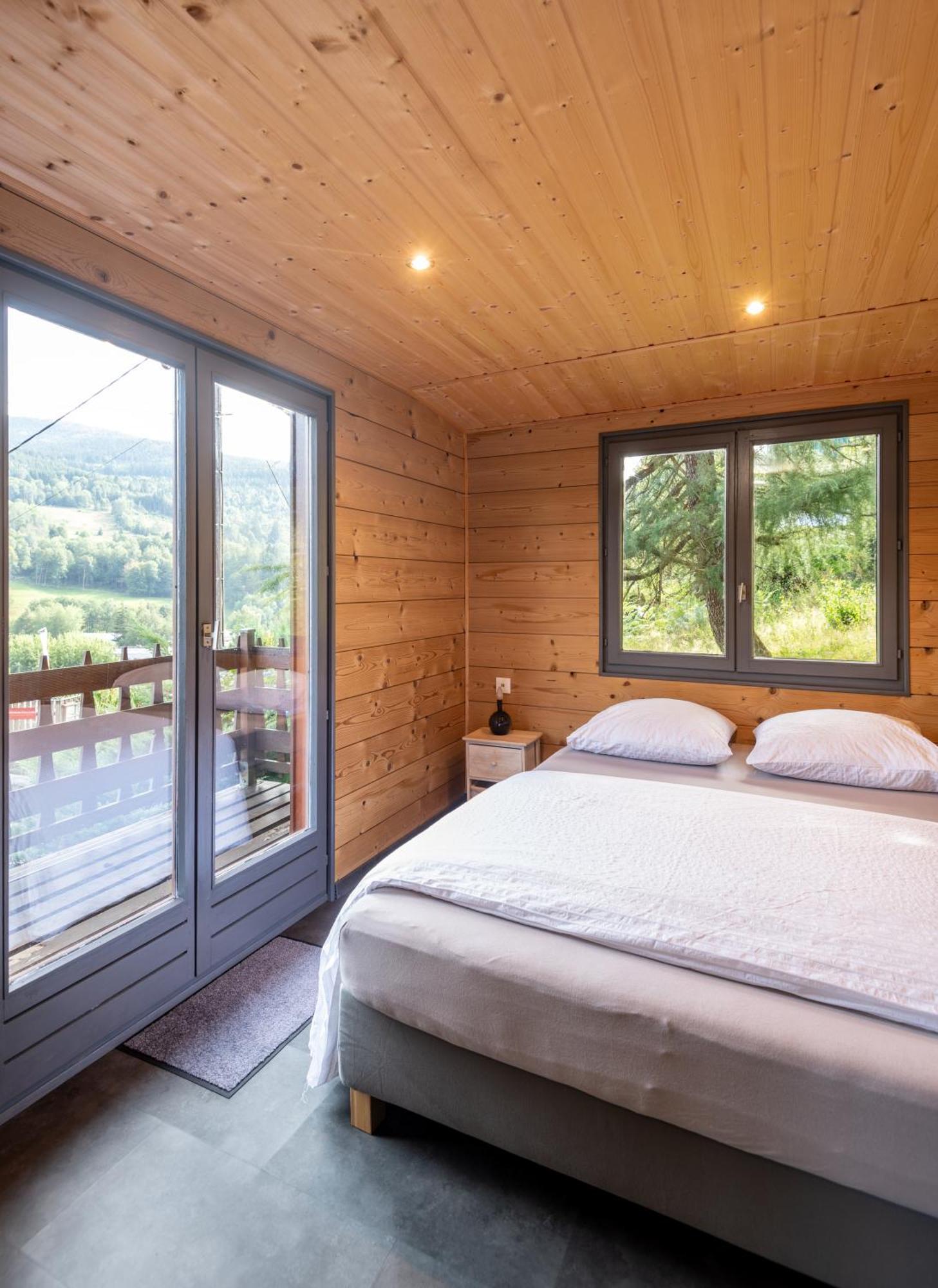 Chalet Du Faubourg & Jacuzzi, Proximite Gerardmer & La Bresse Rochesson المظهر الخارجي الصورة