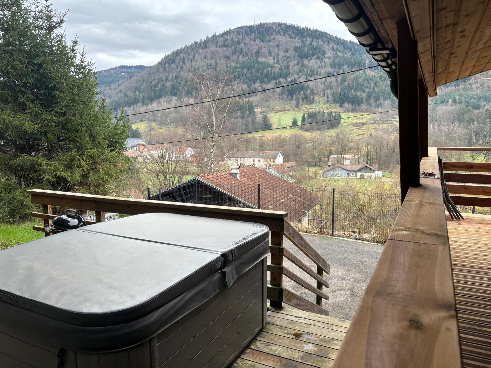 Chalet Du Faubourg & Jacuzzi, Proximite Gerardmer & La Bresse Rochesson المظهر الخارجي الصورة