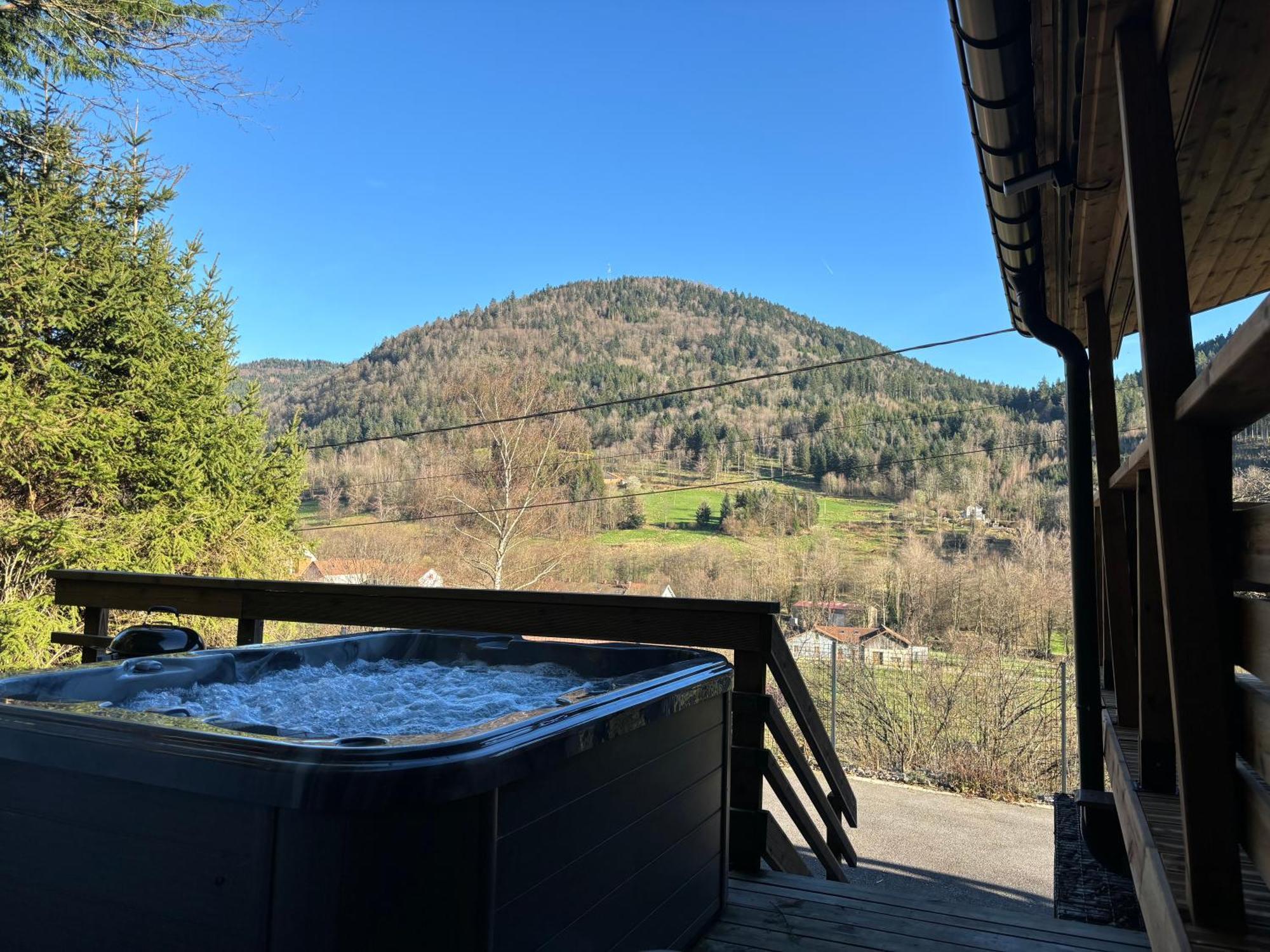 Chalet Du Faubourg & Jacuzzi, Proximite Gerardmer & La Bresse Rochesson المظهر الخارجي الصورة
